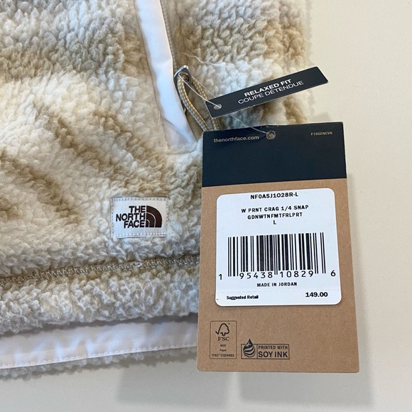 The North Face Printed Cragmont Fleece Long-Sleeve Quarter-Snap Sweatshirt - Picture 12 of 14